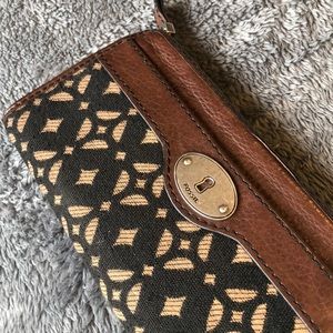 FOSSIL Wallet